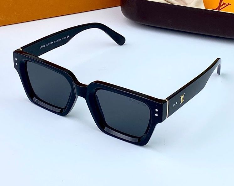 Lunettes de soleil mode noires tendance 9931
