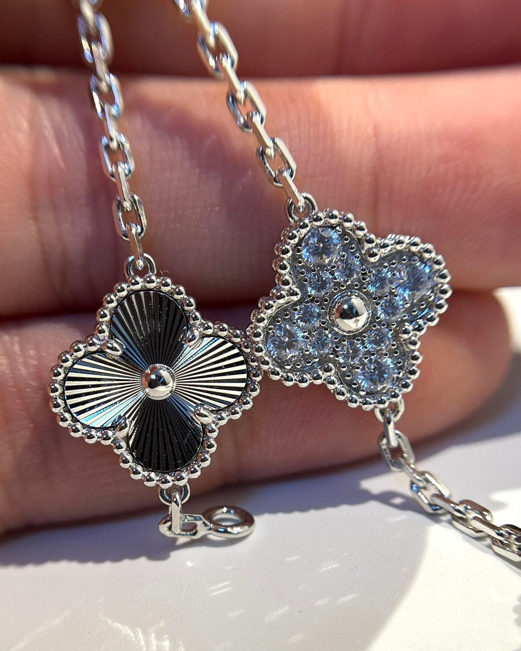 [Royal]CLOVER 5 MOTIF SILVER DIAMOND BRACELET