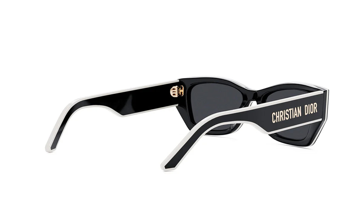 Lunettes de Soleil Monture Noire Moderne Premium 8856