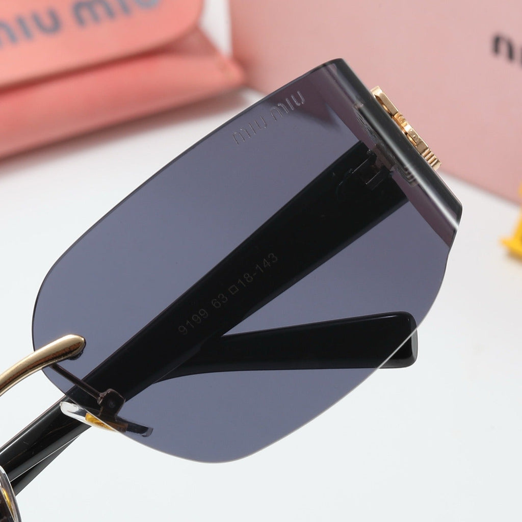 25 New One-Piece Lens Trendy Sunglasses