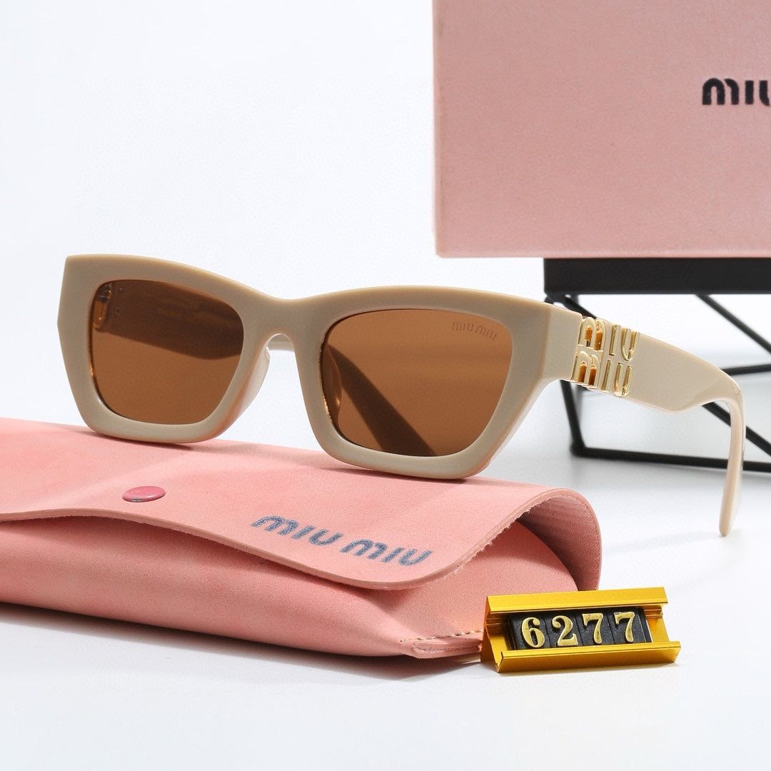 25 New and incredibly popular cat-eye shaped sunglasses