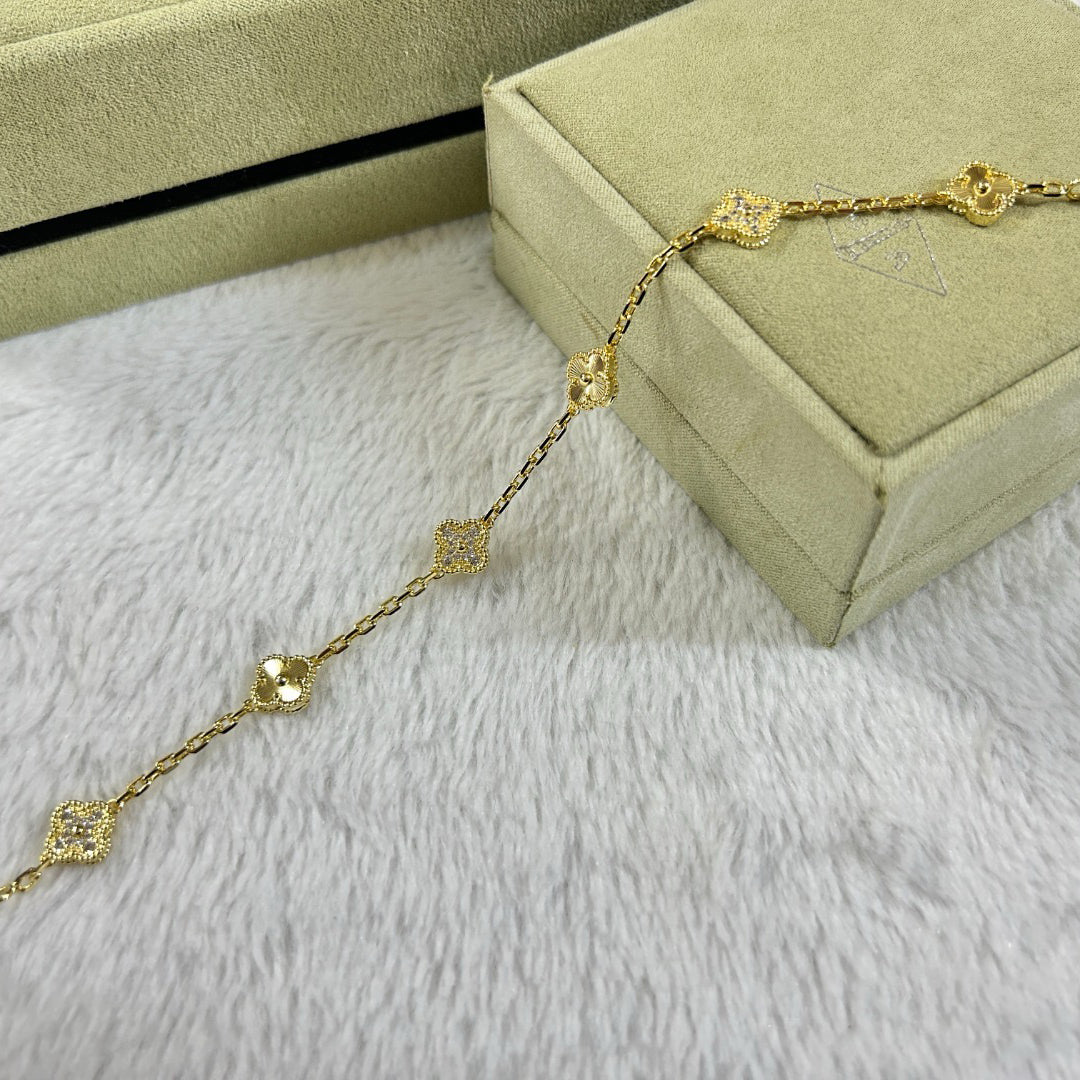 [Royal]CLOVER 6 MOTIF DIAMOND LASER BRACELET