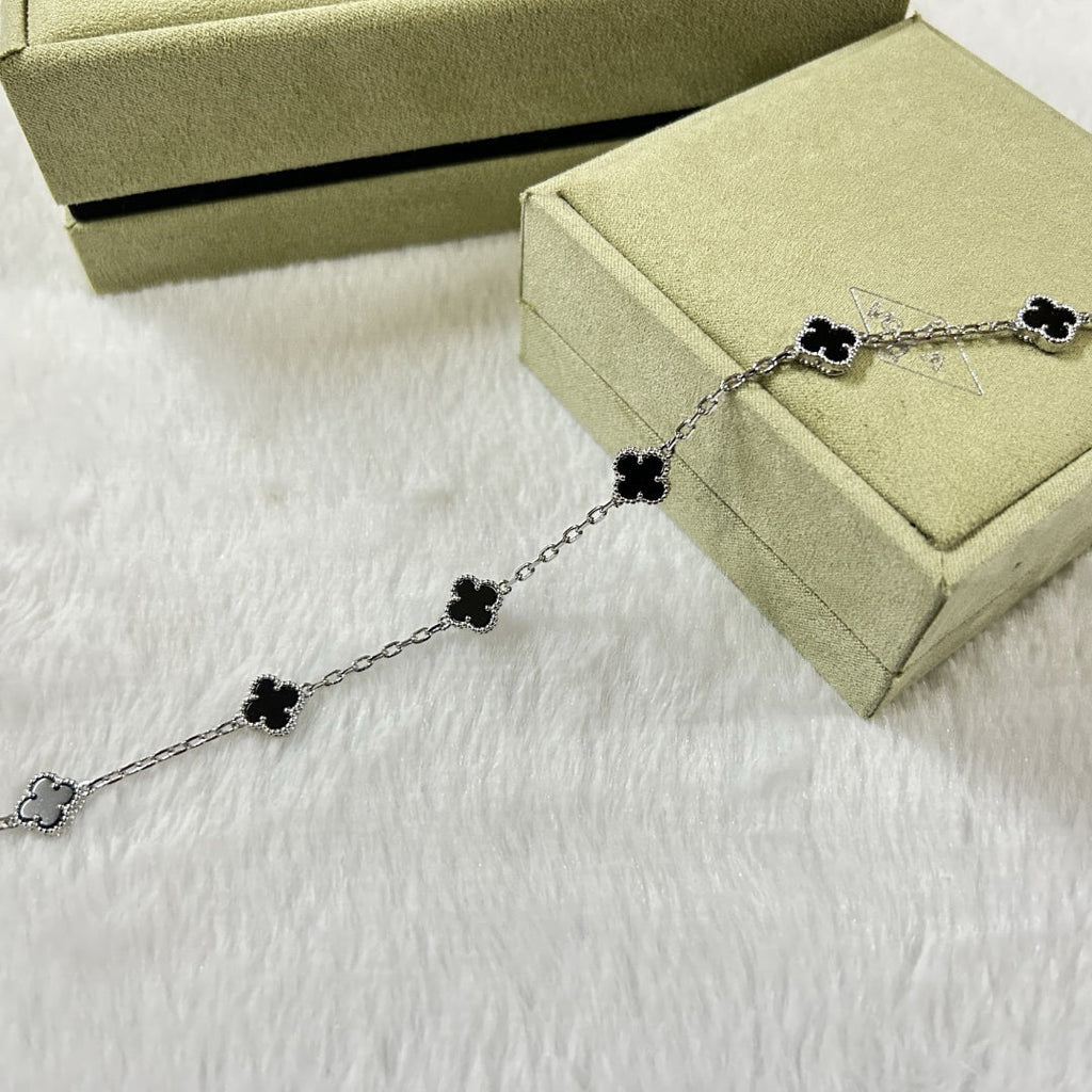 [Royal]CLOVER 6 MOTIF  ONYXS BRACELET