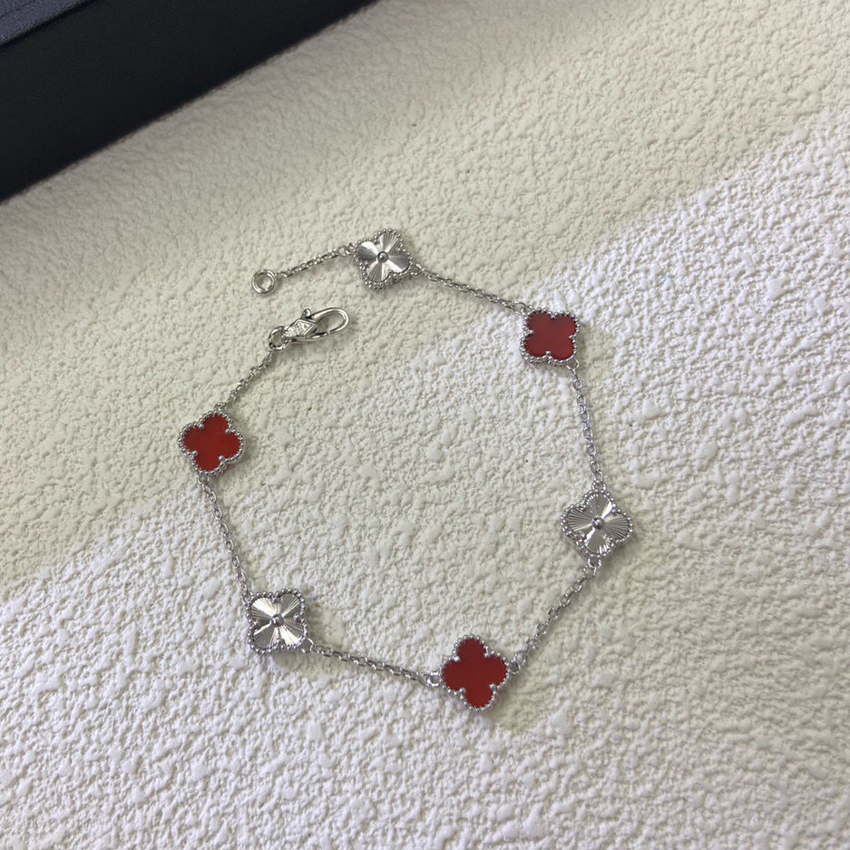 [Royal]CLOVER 6 MOTIF RED AGATE LASER BRACELET